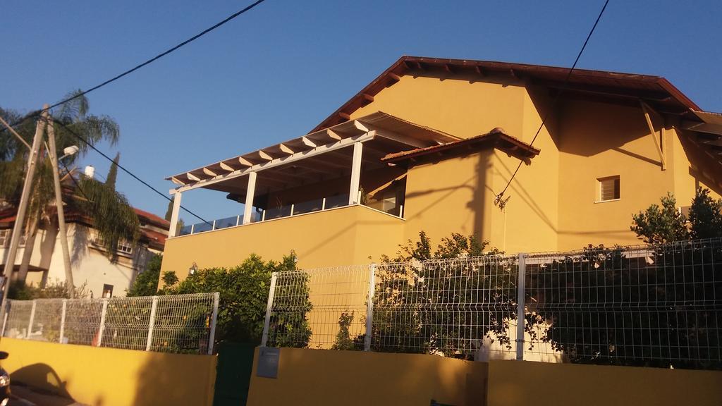 צימר ברחובות - Israeli Home Exteriör bild